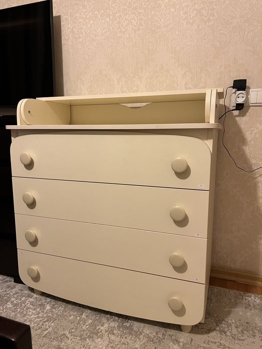 Комод з пеленальним столиком Верес та мякий матрац