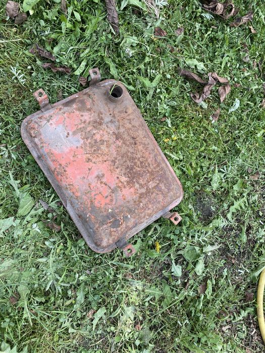 Каністри баки паливні масляні