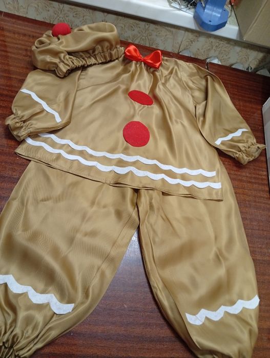 Чупачупс,мороз ,пряник,янгол,пірат,гном,ельф