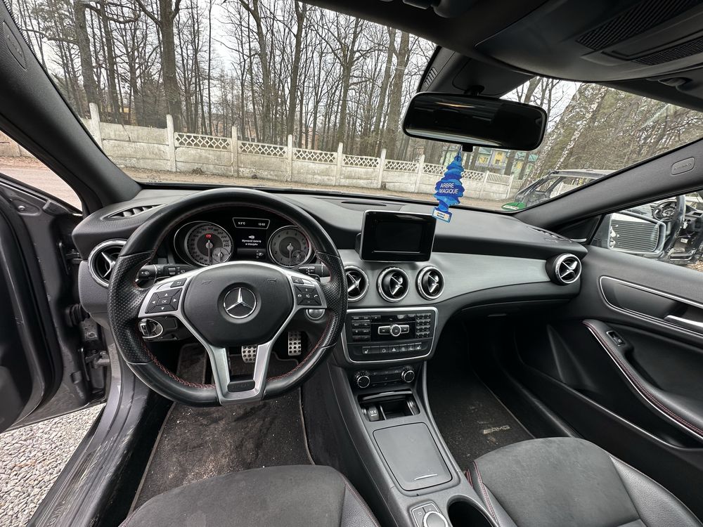 Салон GLA сиденья сідушки кожа сидіння шкіра X 156 AMG алькантара ГЛА
