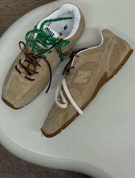 Sneakersy Miu Miu Beżowe
