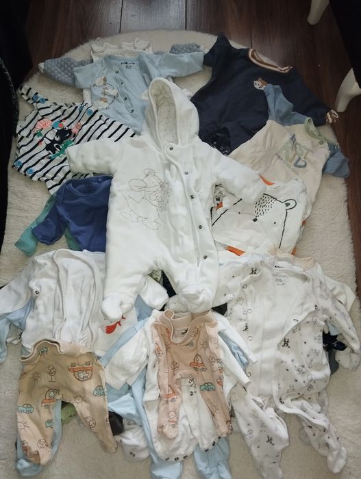 Sprzedam ubrania niemowlęce