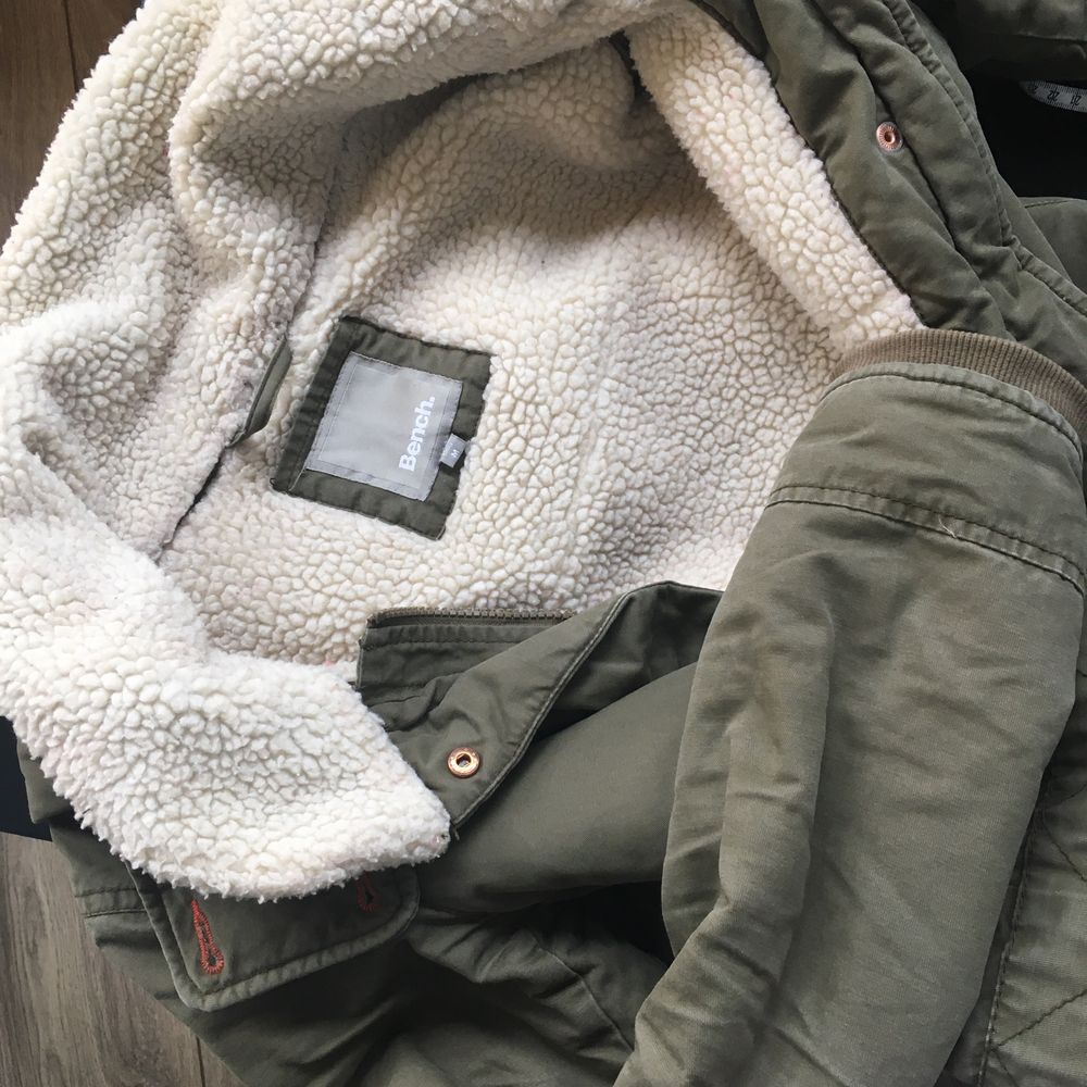 Kurtka zimowa Bench r.M khaki gruba parka