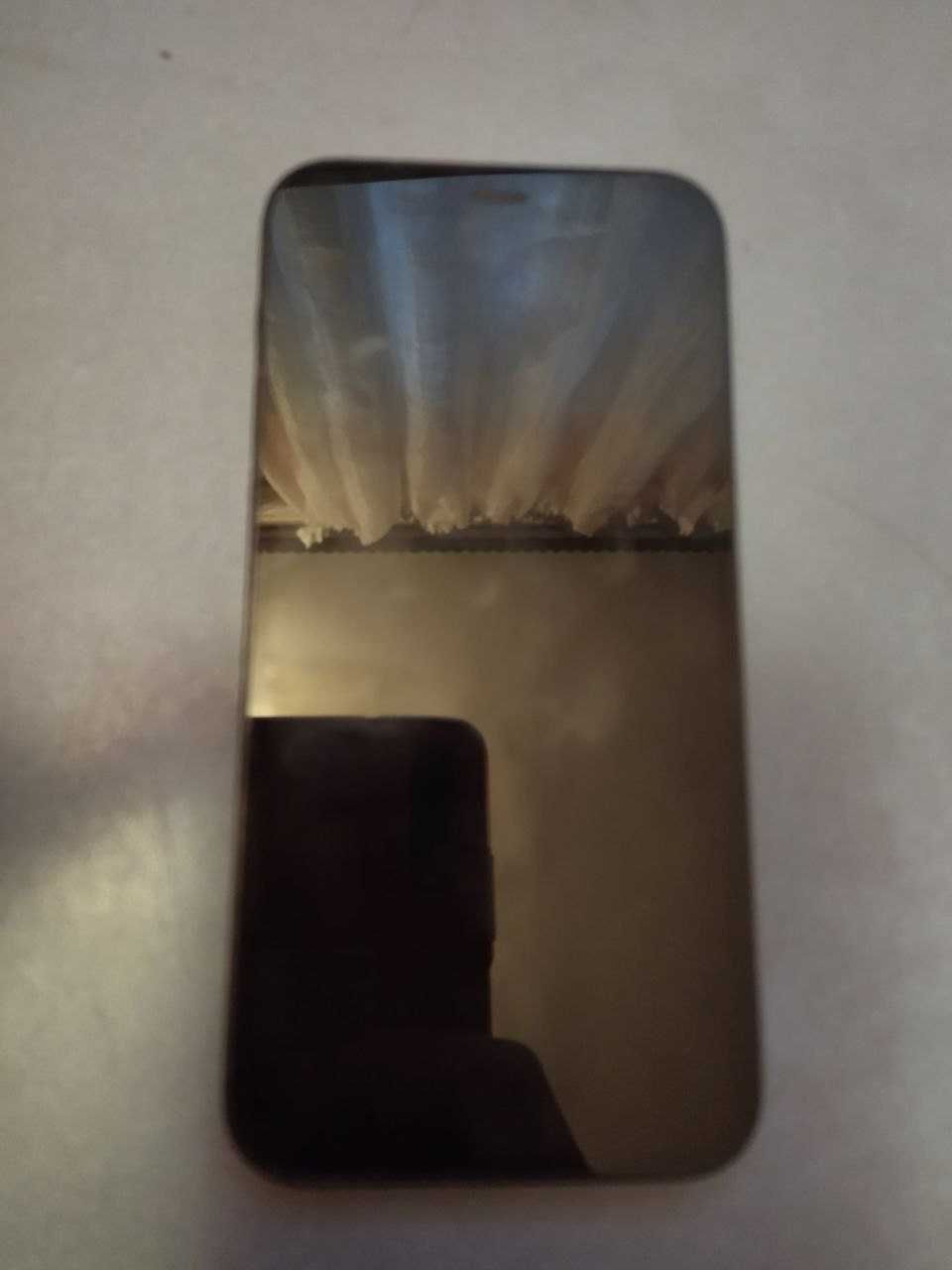 iphone 12 mini (на деталі)