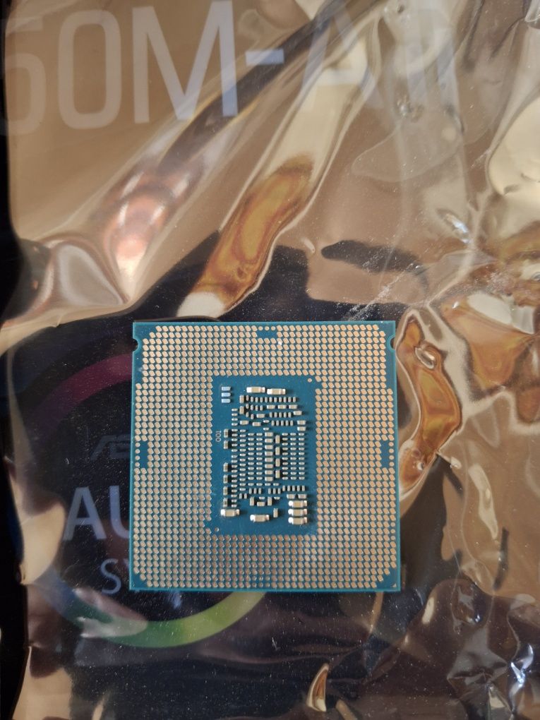 Продам комплектом GT1030 2gb i3 8100 biostar h310