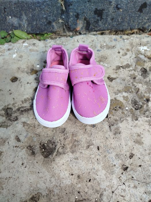 Кросівки, туфельки, макасини