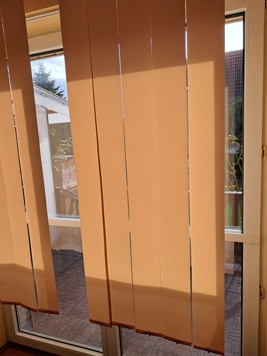 Lamele do żaluzji pionowych .