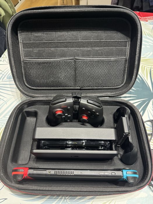 Nintendo Switch OLED Preta - 64GB