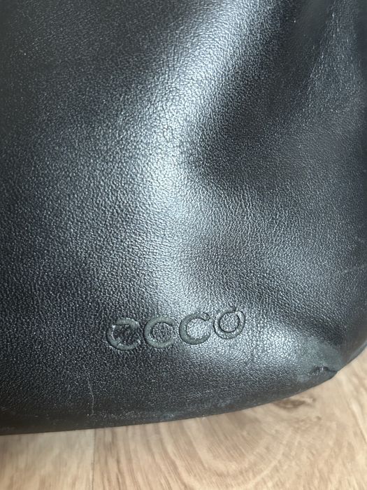 Шкіряний портфель чоловічий ECCO