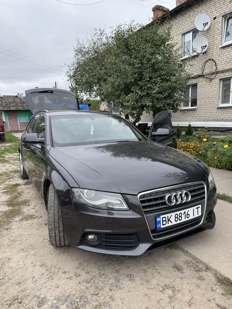 Ауді А4 б8 універсал