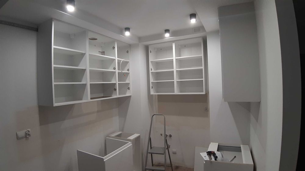 Składanie i montaż mebli, montaż kuchni