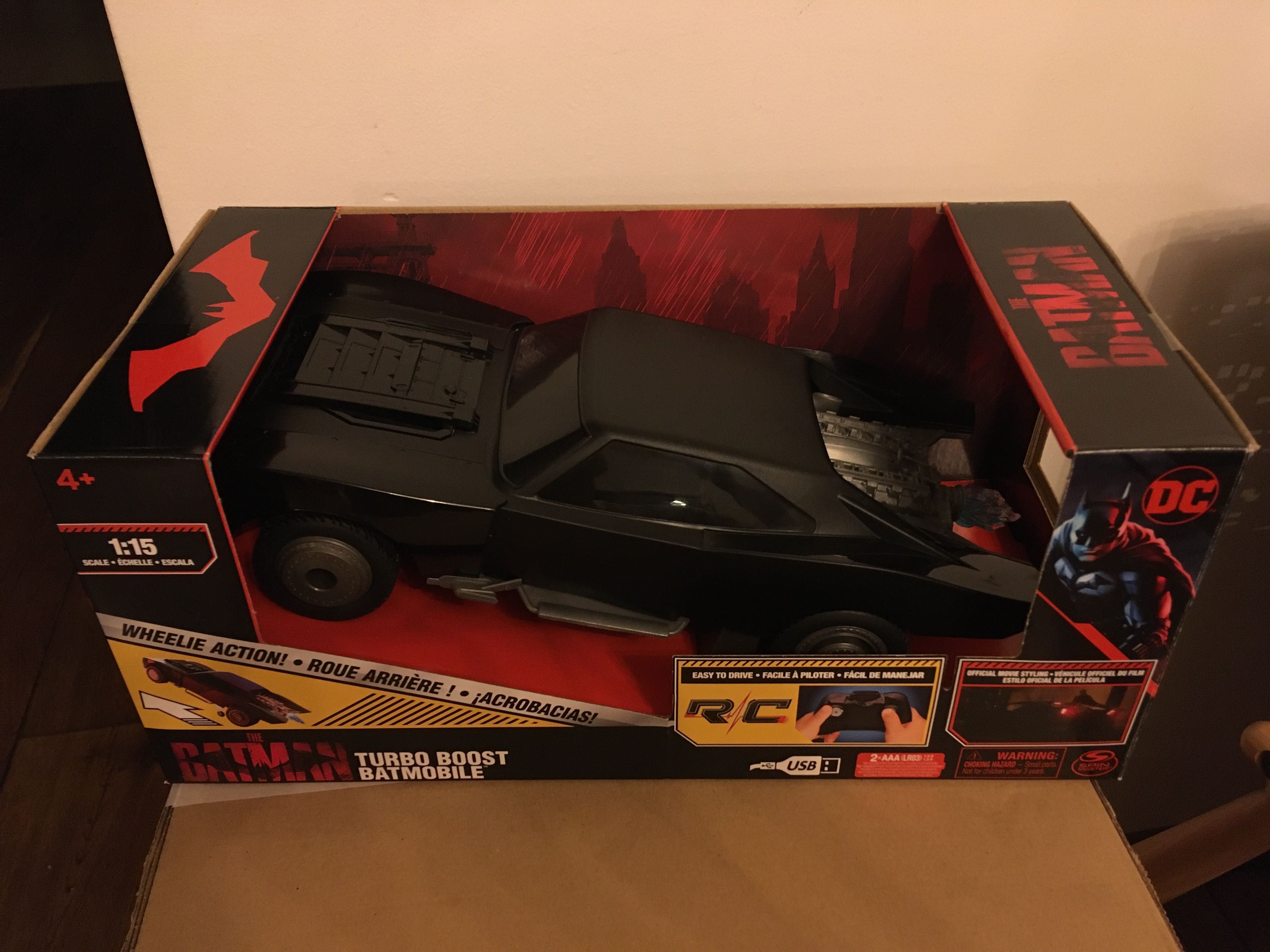 Batmobile Turbo boost Batman RC 1:15 USB Dodge Charger