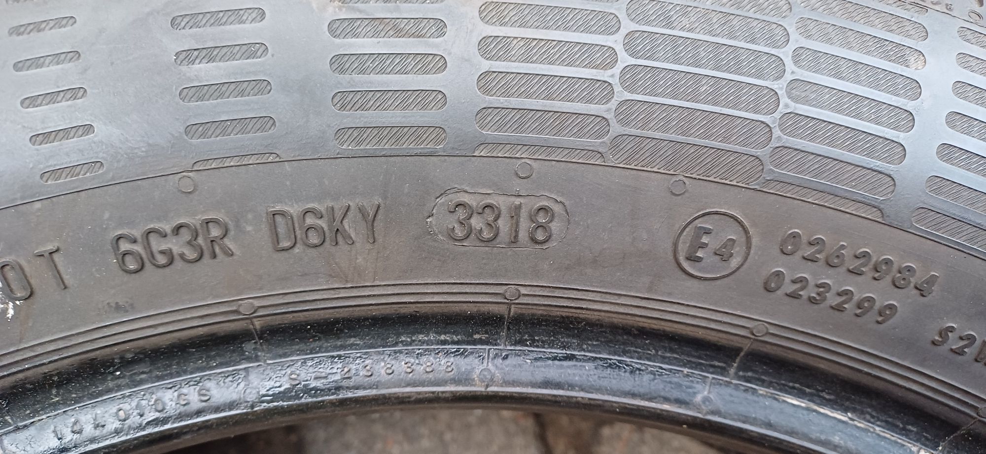 CONTINENTAL 215/55R17 94V , pojedyńcza opona letnia.