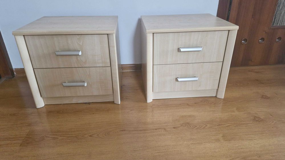 Zestaw łóżko i szafki