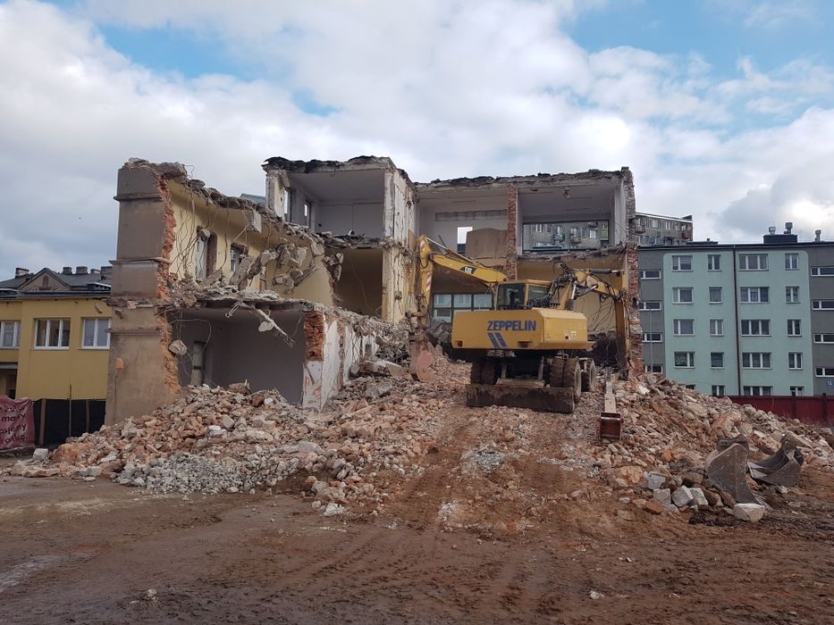 Rozbiórki, wyburzenia, roboty ziemne, koparki, wywrotki