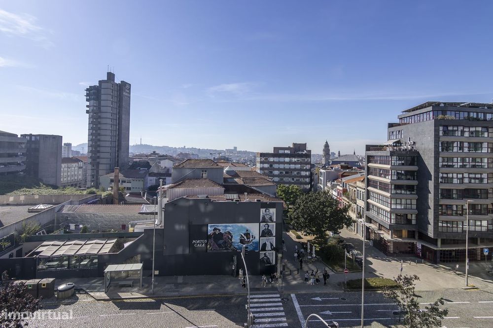 Porto Centro - T4 Luxo - Pronto a Habitar