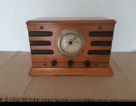 Rádio em Madeira
