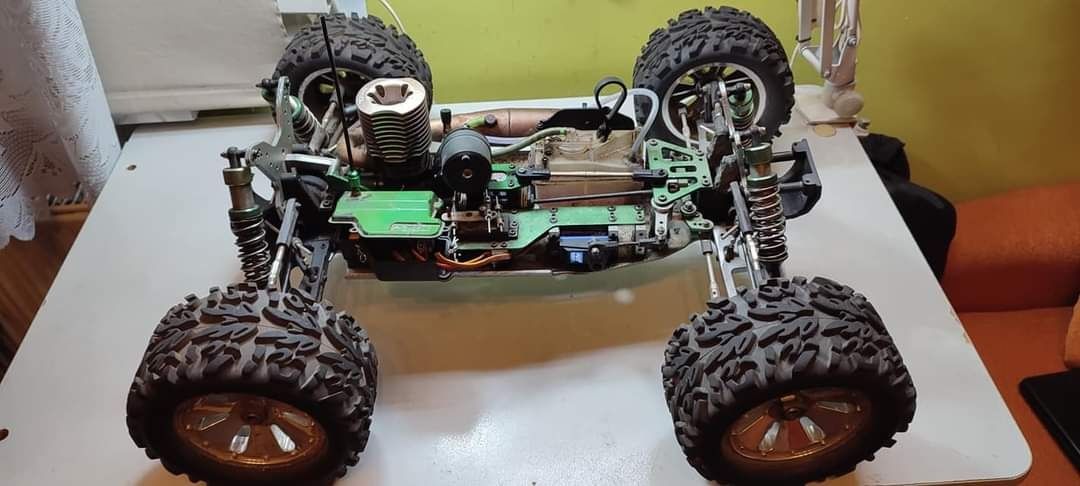 Model samochód rc zdalnie sterowany spalinowy ansmann hogzilla, kyosho