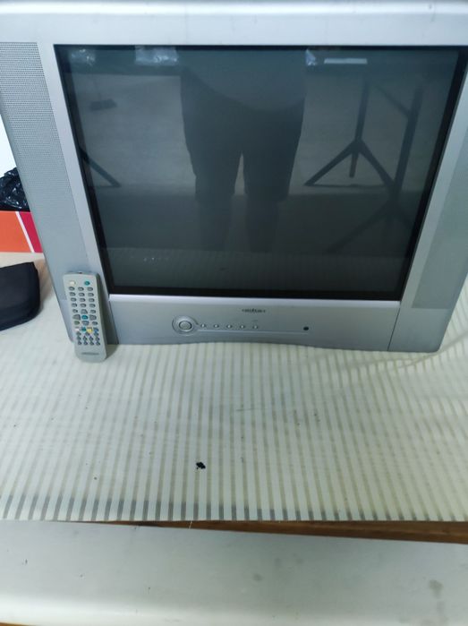 TV Mitsai 21FL26 de 21 polegadas