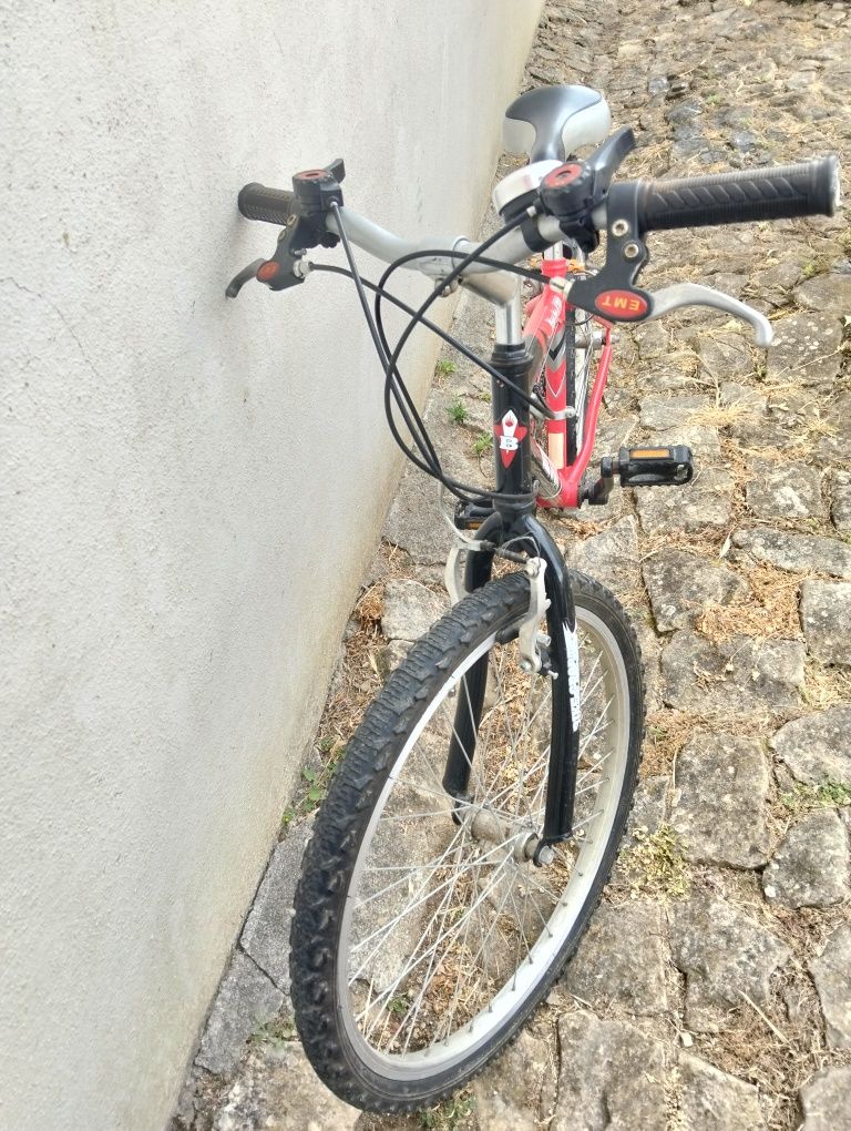 Bicicleta BTT Nova