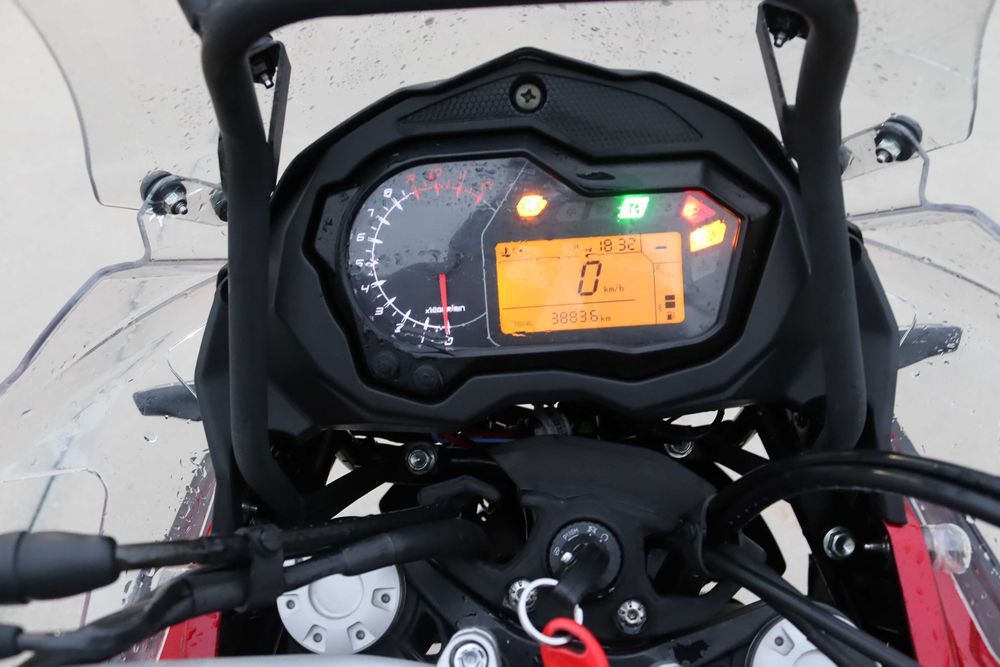 Benelli TRK 502 C/ Malas