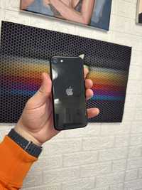 Продам айфон apple iPhone SE 2 64gb