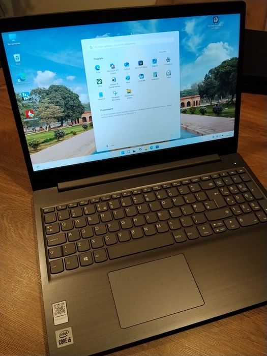 #2902 Lenovo V15 IML i5-10210U 20GB 256SSD FV23 GW12 WZOROWY STAN W11