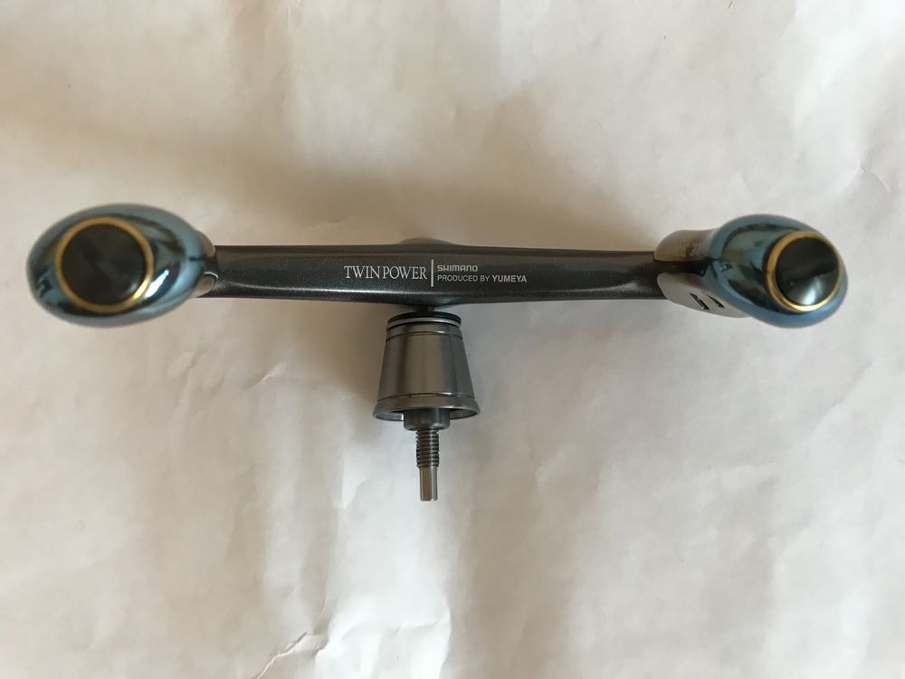 2010-24Stella,TP,itp - magnez. korba Shimano YUMEYA plus 2 knoby LIVRE