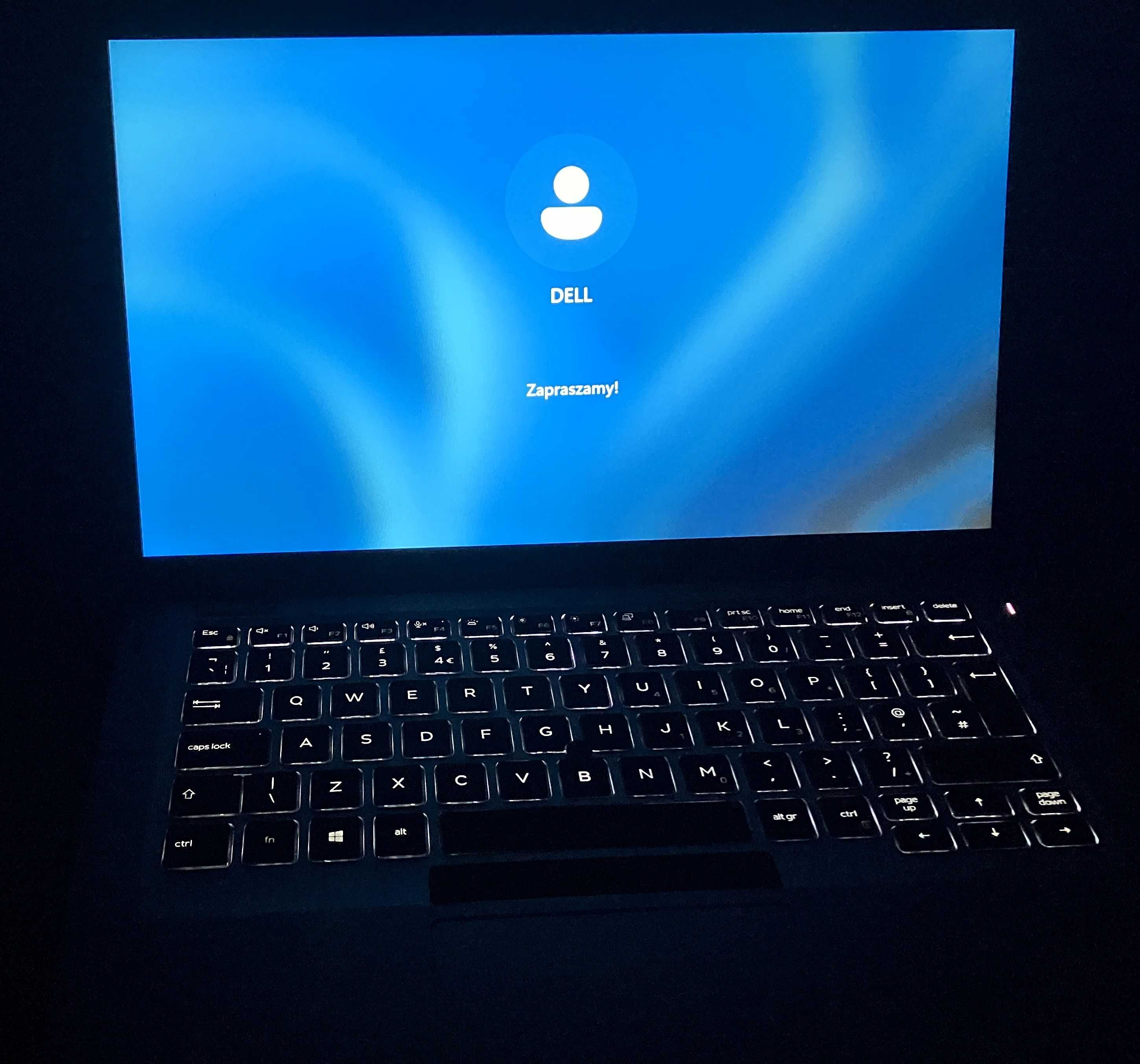 Laptop DELL 5411 Intel® Core™ i7-10th (6x5,1GHz) 16GB 512GB SSD USB-C™