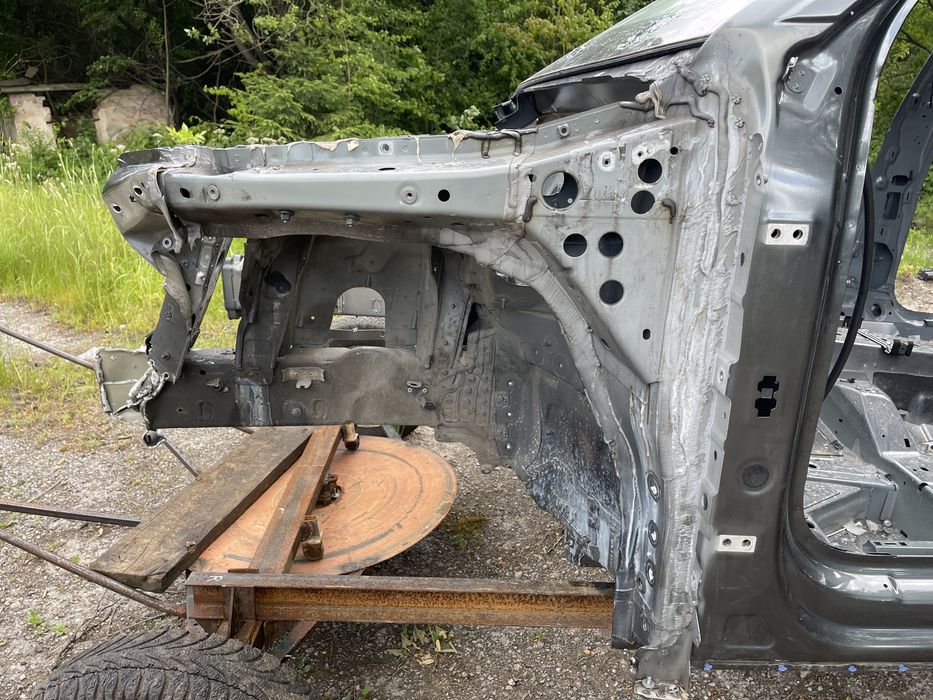 Чверть передня ліва AUDI Q8 4M 2018-2022