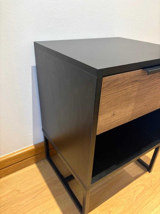 Mesa de cabeceira CASA
