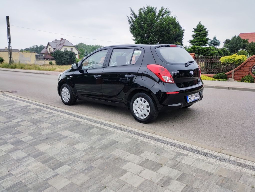 Hyundai i20 Lift 1.1 CRDI 75KM 2013r 180000km Klimatyzacja