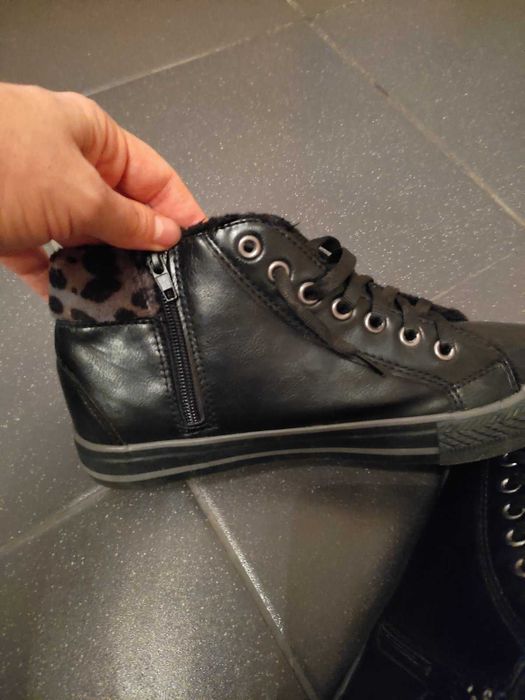 Хайтопи жіночі теплі розмір 38, устілка 24,5 ботинки