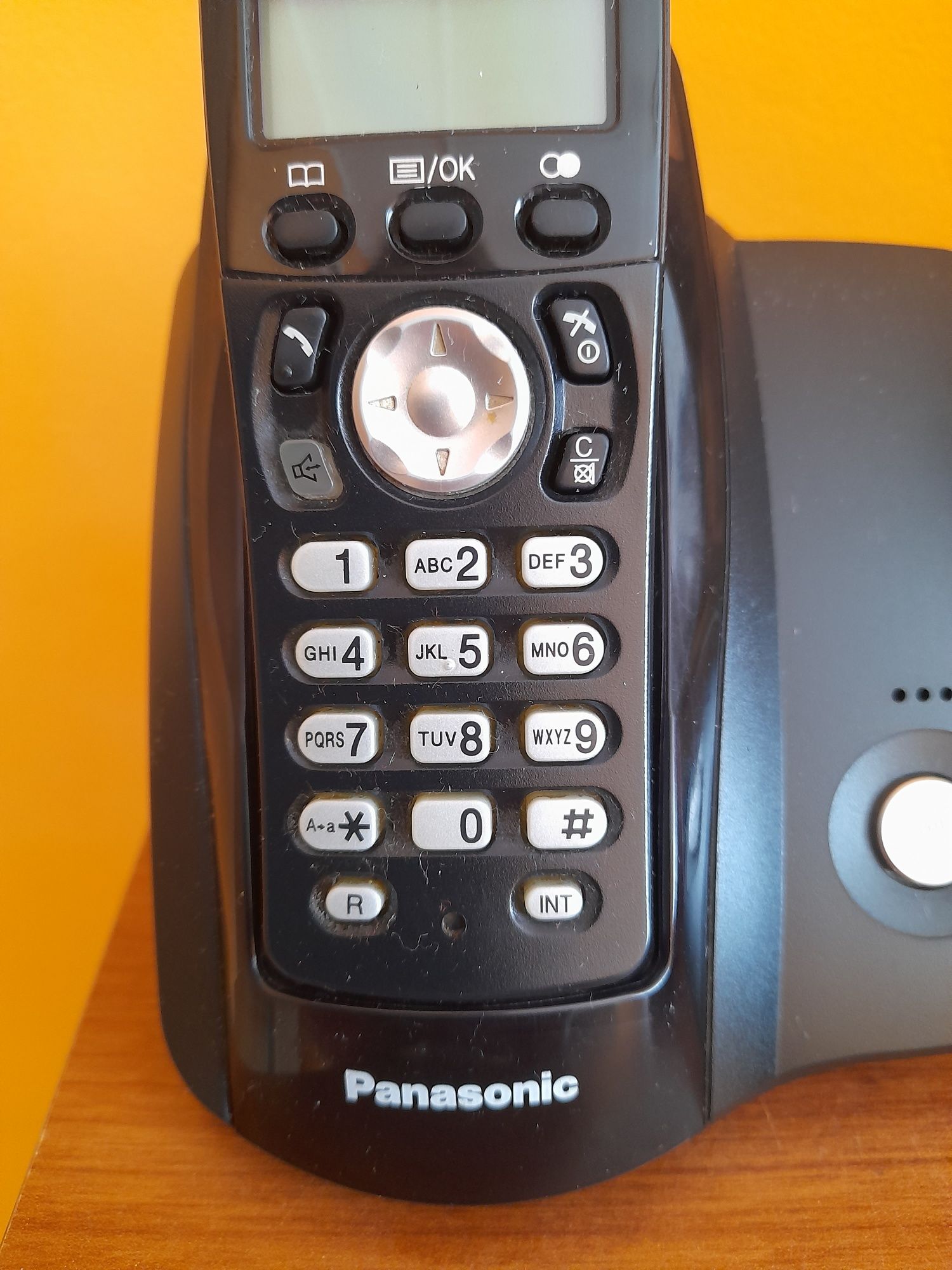 Telefon stacjonarny bezprzewodowy
