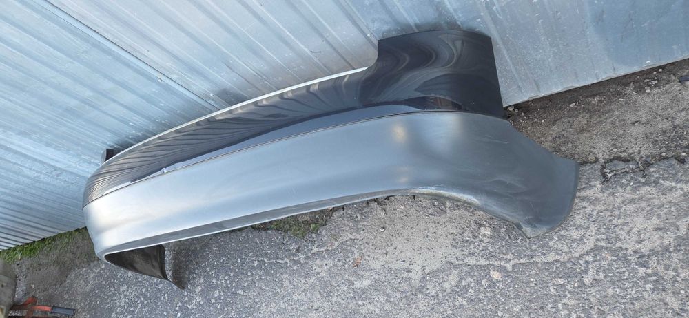 Zderzak tył Audi A4 B6 Kombi LZ9W