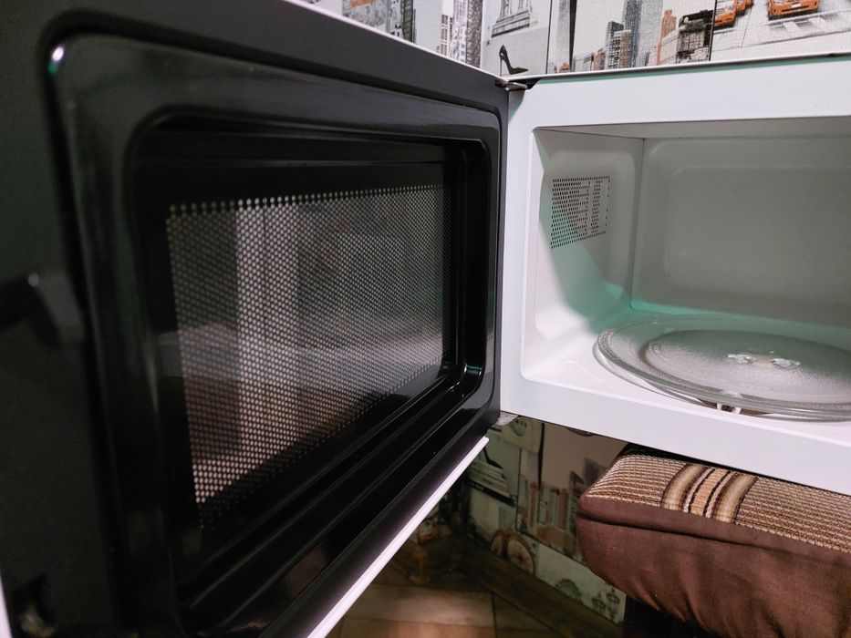 микроволновка Delfa