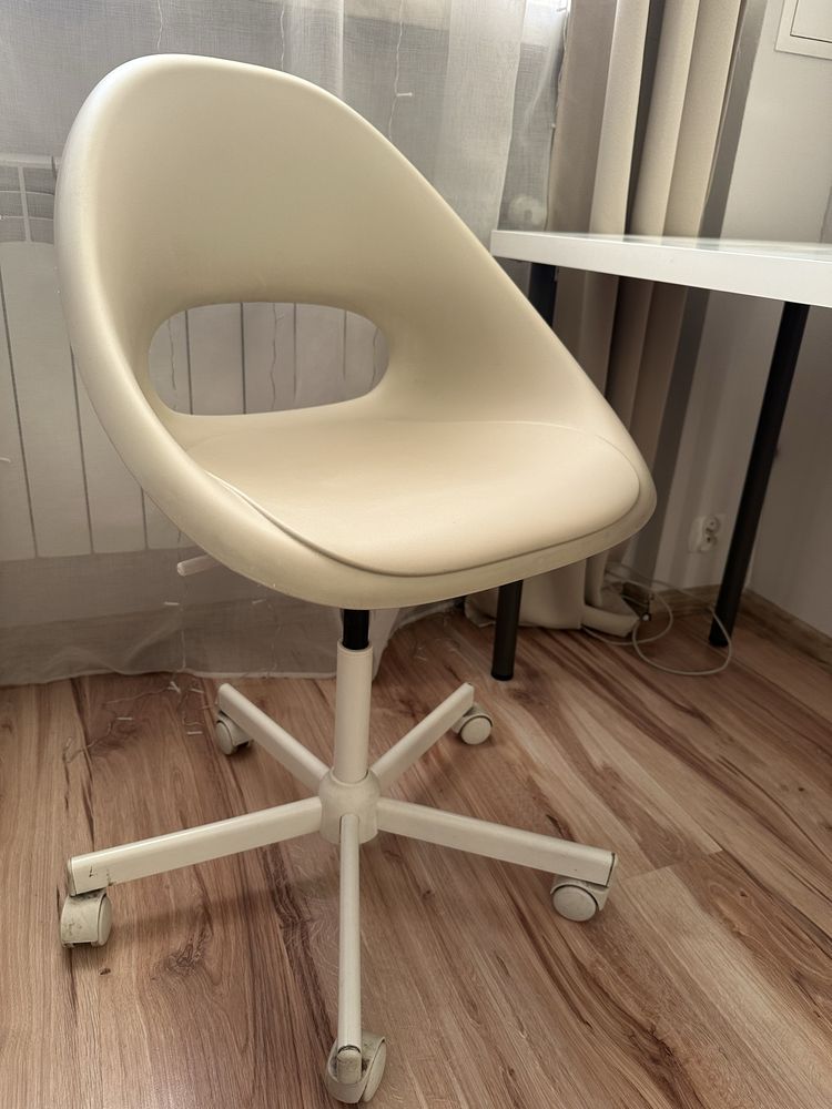 Krzesło obrotowe ikea regulowane