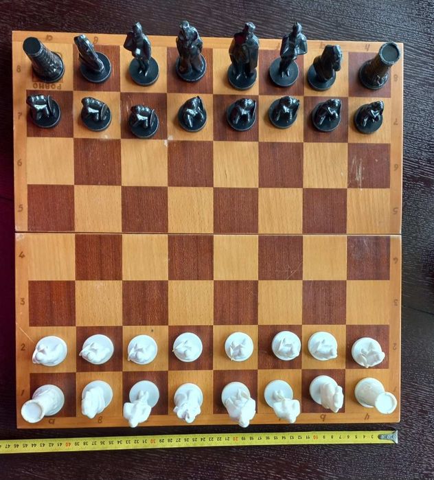 Великі бакелітові шахи з дошкою 45 х 45 см
