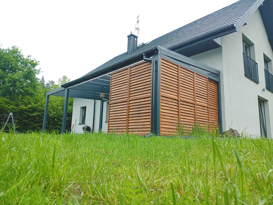 zadaszenie tarasu pergola dach taras drewniany poliwęglan 400x600