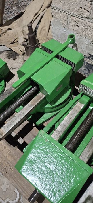 Станочные тиски, лещата, тески 25см, 250мм поворотные