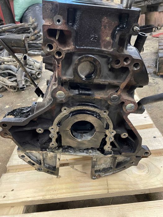 Toyota Rav 4    2,0 td   2000-2005гг.   Блок двигателя 1CD-FTV