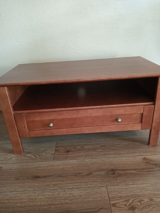 Szafka pod telewizor drewniana