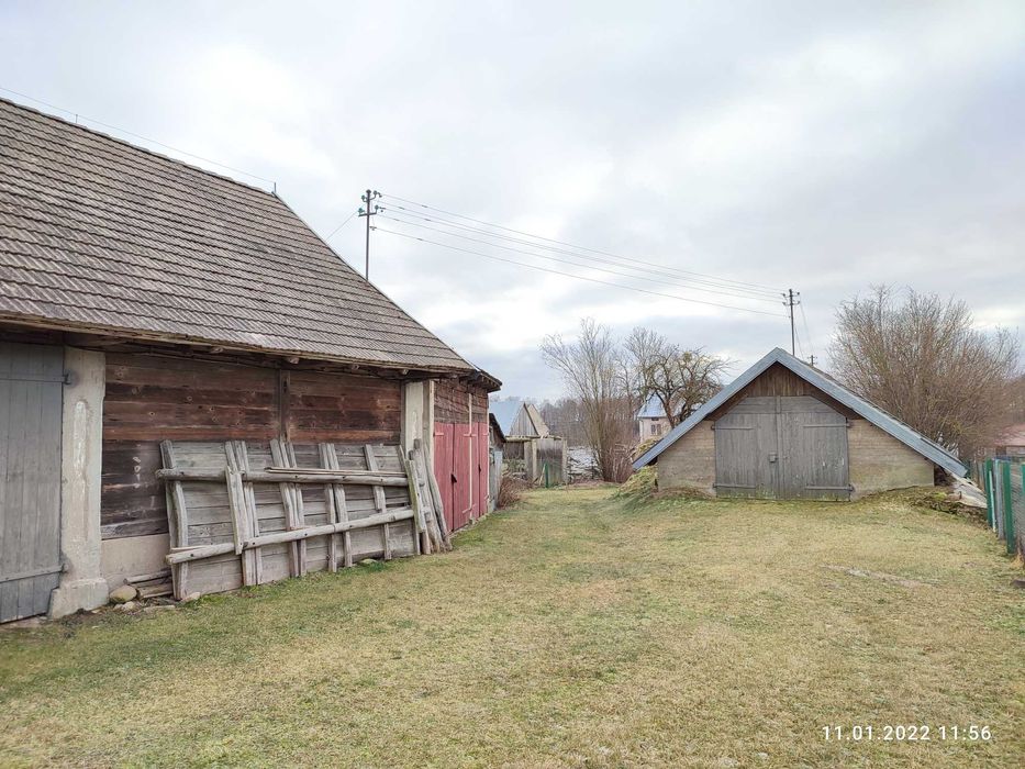 Urokliwe siedlisko w Cieśnisku Wielkim, gm.Janów.