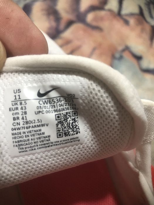 Кросовки женские бренд найк 42 размера