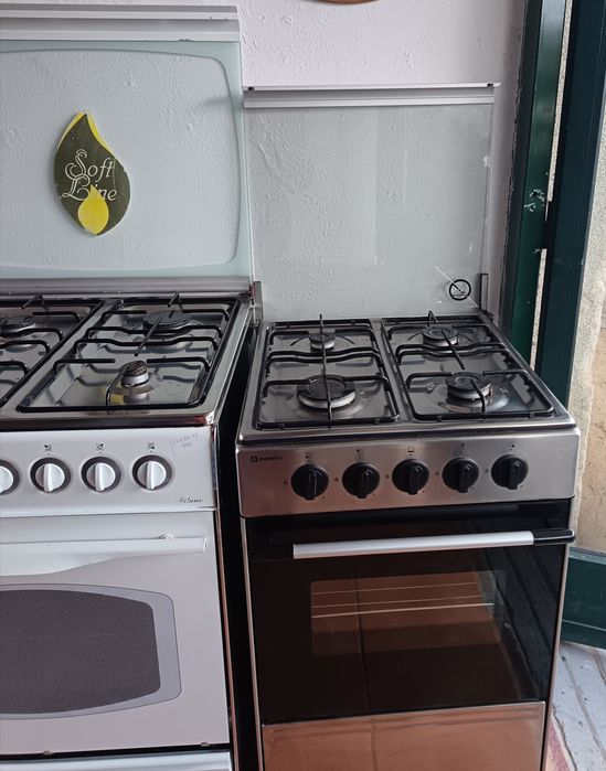 Fogões a gás com forno elétrico