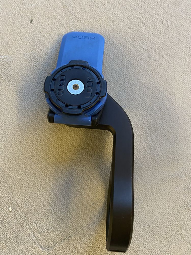 Quad Lock Bike out front Mount + Capa iPhone 11 Pro + Capa Poncho