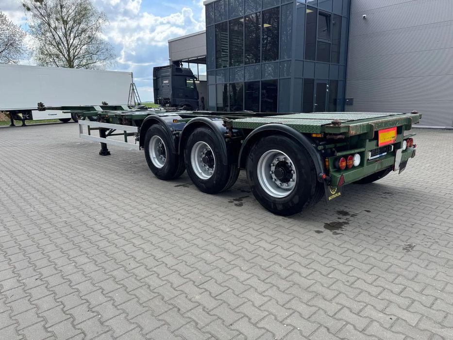 HRD Podkontenerowa Multi  20' 30' 40' Rozsuwany tył