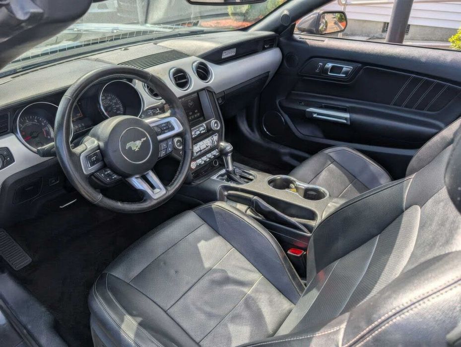 Ford Mustang EcoBoost Premium      2015