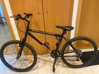 Bicicleta com Capacete e cadeado