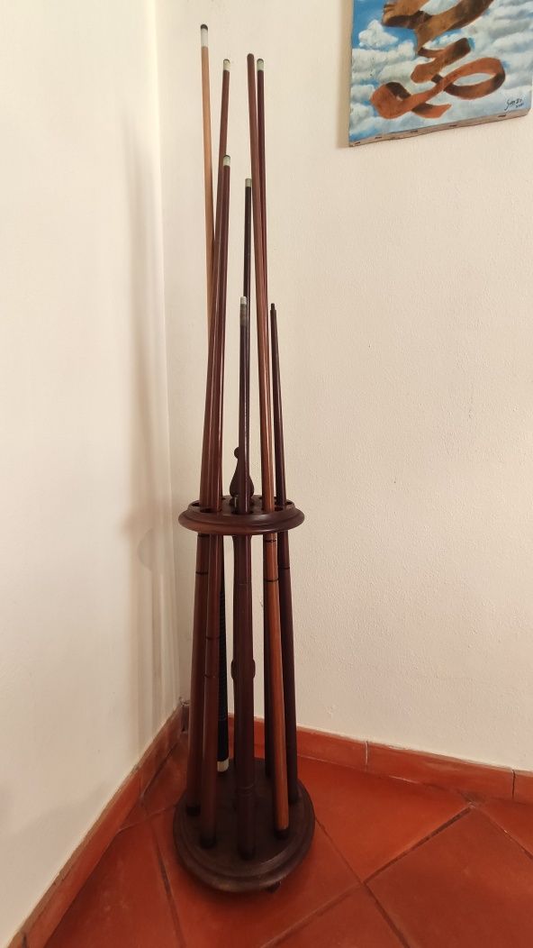 Mesa Snooker + acessórios (oferta pano novo)